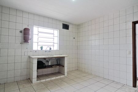 Sala/Cozinha de casa para alugar com 1 quarto, 52m² em Vila Bancaria Munhoz, São Paulo