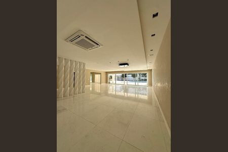 Casa à venda com 4 quartos, 1000m² em Barra da Tijuca, Rio de Janeiro