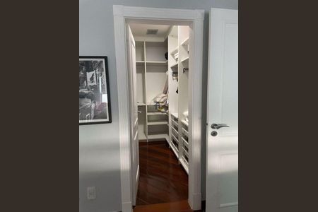 Casa à venda com 5 quartos, 1200m² em Barra da Tijuca, Rio de Janeiro