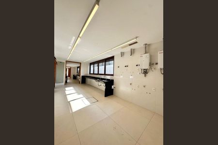 Casa à venda com 5 quartos, 1000m² em Barra da Tijuca, Rio de Janeiro