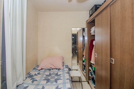 Quarto 1 de apartamento à venda com 2 quartos, 39m² em Mário Quintana, Porto Alegre