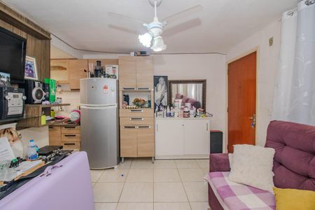 Sala de apartamento à venda com 2 quartos, 39m² em Mário Quintana, Porto Alegre
