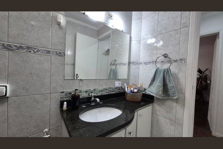 Apartamento à venda com 102m², 2 quartos e 1 vaga Apartamento à venda com 102m², 2 quartos e 1 vagaBanheiroBanheiro