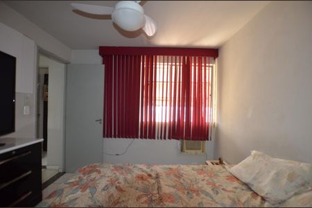 Quarto 1 de apartamento para alugar com 2 quartos, 50m² em Turiaçú, Rio de Janeiro