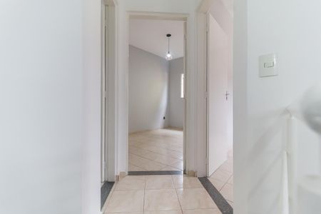 Hall de casa de condomínio para alugar com 2 quartos, 60m² em Vila Mogi Moderno, Mogi das Cruzes
