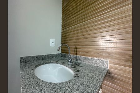 Apartamento para alugar com 41m², 2 quartos e sem vaga Apartamento para alugar com 41m², 2 quartos e sem vagaBanheiro Social