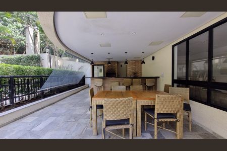 Apartamento para alugar com 125m², 3 quartos e 2 vagasÁrea comum - Churrasqueira