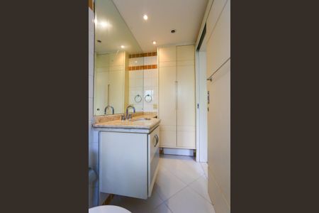 Apartamento para alugar com 125m², 3 quartos e 2 vagasBanheiro da Suíte 2