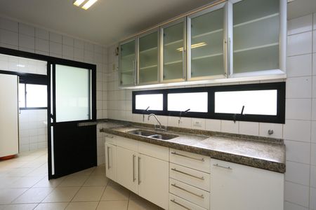Apartamento para alugar com 125m², 3 quartos e 2 vagasCozinha