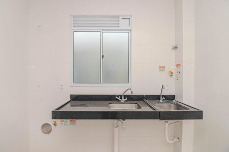 Apartamento à venda com 41m², 2 quartos e 1 vaga Apartamento à venda com 41m², 2 quartos e 1 vagaCozinha e Área de Serviço