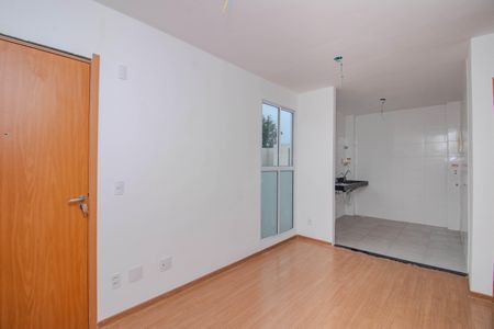 Sala de apartamento à venda com 2 quartos, 41m² em Rubem Berta, Porto Alegre
