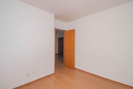 Quarto 2 de apartamento à venda com 2 quartos, 41m² em Rubem Berta, Porto Alegre