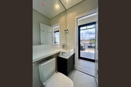 Casa de condomínio à venda com 173m², 3 quartos e 2 vagas Casa de condomínio à venda com 173m², 3 quartos e 2 vagasBanheiro Cobertura