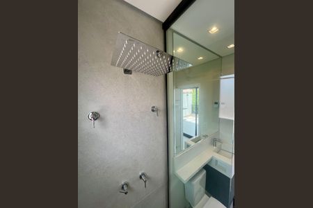 Casa de condomínio à venda com 173m², 3 quartos e 2 vagas Casa de condomínio à venda com 173m², 3 quartos e 2 vagasBanheiro Cobertura