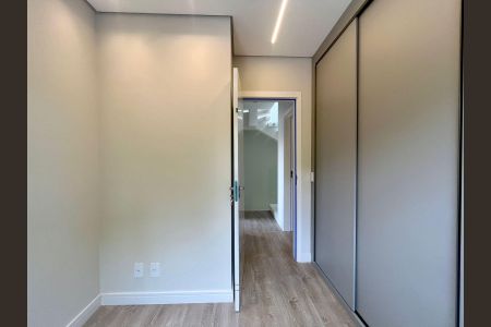 Casa de condomínio à venda com 173m², 3 quartos e 2 vagas Casa de condomínio à venda com 173m², 3 quartos e 2 vagasSuíte 1