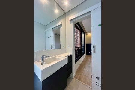 Casa de condomínio à venda com 173m², 3 quartos e 2 vagas Casa de condomínio à venda com 173m², 3 quartos e 2 vagasBanheiro da Suíte 3