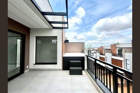 Casa de condomínio à venda com 173m², 3 quartos e 2 vagas Casa de condomínio à venda com 173m², 3 quartos e 2 vagasCobertura