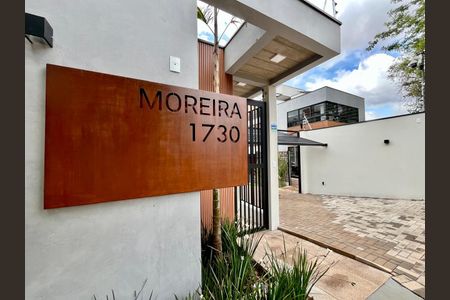 Casa de condomínio à venda com 173m², 3 quartos e 2 vagas Casa de condomínio à venda com 173m², 3 quartos e 2 vagasFachada de Condomínio