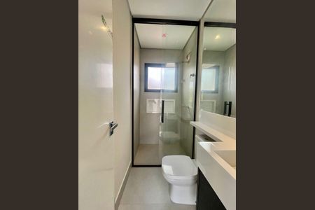 Casa de condomínio à venda com 173m², 3 quartos e 2 vagas Casa de condomínio à venda com 173m², 3 quartos e 2 vagasBanheiro cobertura