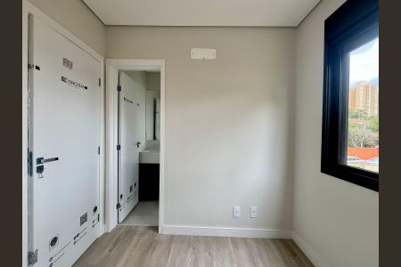 Casa de condomínio à venda com 173m², 3 quartos e 2 vagas Casa de condomínio à venda com 173m², 3 quartos e 2 vagasSuíte 2