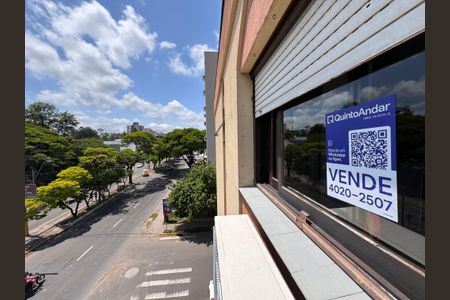 Apartamento à venda com 96m², 3 quartos e 3 vagas Apartamento à venda com 96m², 3 quartos e 3 vagasPlaca