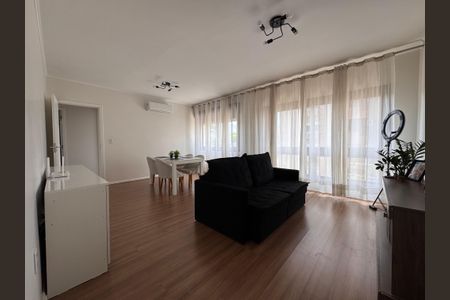 Apartamento à venda com 96m², 3 quartos e 3 vagas Apartamento à venda com 96m², 3 quartos e 3 vagasSala