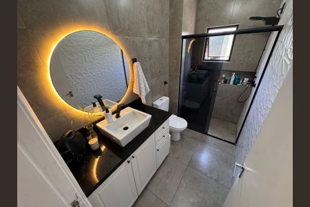 Apartamento à venda com 96m², 3 quartos e 3 vagas Apartamento à venda com 96m², 3 quartos e 3 vagasBanheiro