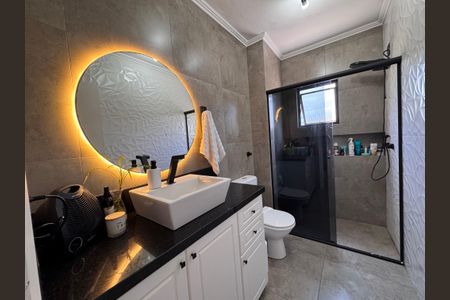 Apartamento à venda com 96m², 3 quartos e 3 vagas Apartamento à venda com 96m², 3 quartos e 3 vagasBanheiro