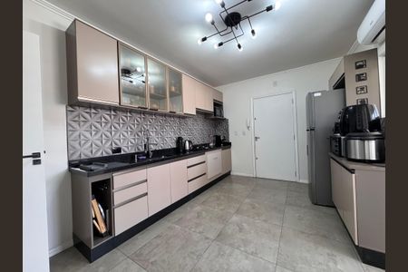 Apartamento à venda com 96m², 3 quartos e 3 vagas Apartamento à venda com 96m², 3 quartos e 3 vagasCozinha