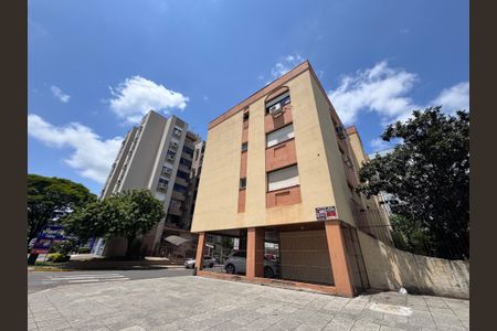 Apartamento à venda com 96m², 3 quartos e 3 vagas Apartamento à venda com 96m², 3 quartos e 3 vagasFachada