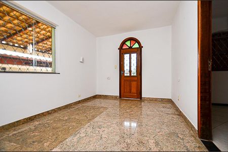 Sala de Estar de casa para alugar com 3 quartos, 360m² em Santa Ines, Belo Horizonte