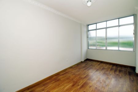 Sala de apartamento para alugar com 2 quartos, 60m² em Penha Circular, Rio de Janeiro