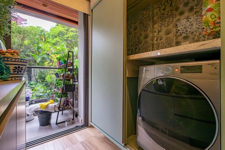 Sala/Cozinha de apartamento para alugar com 2 quartos, 70m² em Vila Madalena, São Paulo