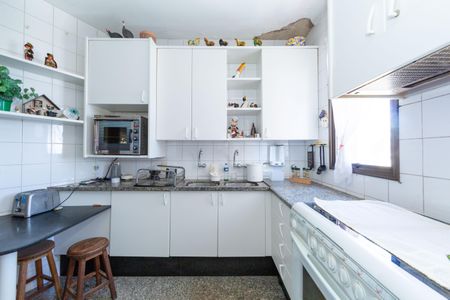 Apartamento à venda com 145m², 4 quartos e 3 vagas Apartamento à venda com 145m², 4 quartos e 3 vagasCOZINHA