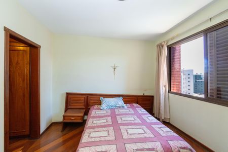 Apartamento à venda com 145m², 4 quartos e 3 vagas Apartamento à venda com 145m², 4 quartos e 3 vagasQUARTO2