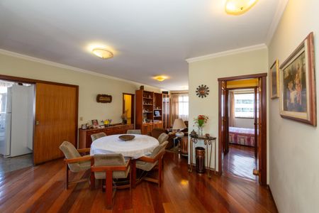 Apartamento à venda com 145m², 4 quartos e 3 vagas Apartamento à venda com 145m², 4 quartos e 3 vagasSALA