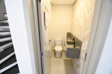 Casa de condomínio à venda com 158m², 3 quartos e 2 vagasLavabo