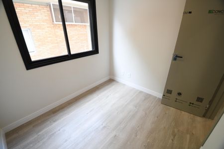 Casa de condomínio à venda com 158m², 3 quartos e 2 vagasQuarto 3