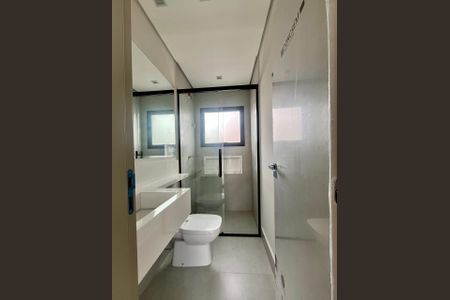 Casa de condomínio à venda com 158m², 3 quartos e 2 vagas Casa de condomínio à venda com 158m², 3 quartos e 2 vagasBanheiro