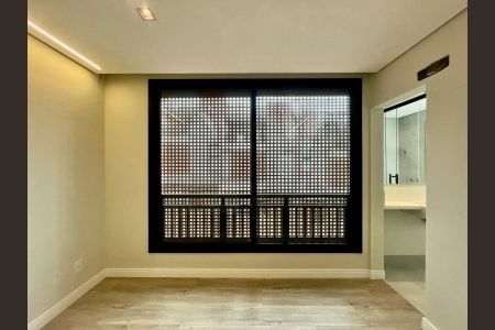 Casa de condomínio à venda com 158m², 3 quartos e 2 vagas Casa de condomínio à venda com 158m², 3 quartos e 2 vagasSuíte