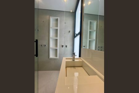 Casa de condomínio à venda com 158m², 4 quartos e 2 vagasBanheiro da Suíte