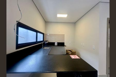 Casa de condomínio à venda com 158m², 4 quartos e 2 vagasCozinha