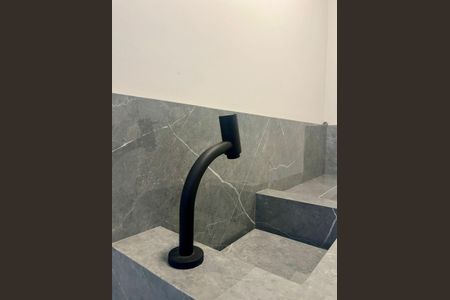 Casa de condomínio à venda com 158m², 4 quartos e 2 vagasLavabo