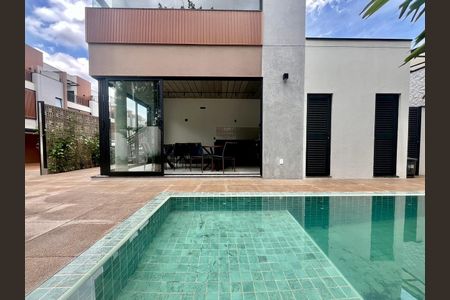 Casa de condomínio à venda com 158m², 4 quartos e 2 vagasÁrea comum - Piscina