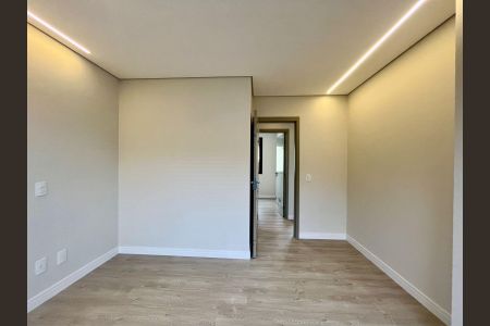 Casa de condomínio à venda com 158m², 4 quartos e 2 vagasQuarto 1