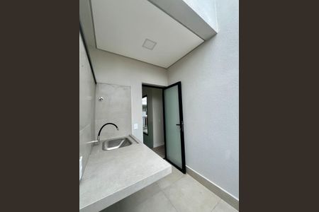 Casa de condomínio à venda com 158m², 4 quartos e 2 vagasÁrea de Serviço