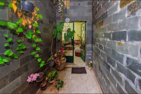 Casa à venda com 220m², 4 quartos e 2 vagasÁrea externa