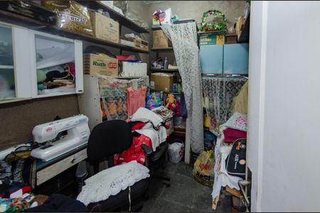 Casa à venda com 220m², 4 quartos e 2 vagasQuarto de serviço