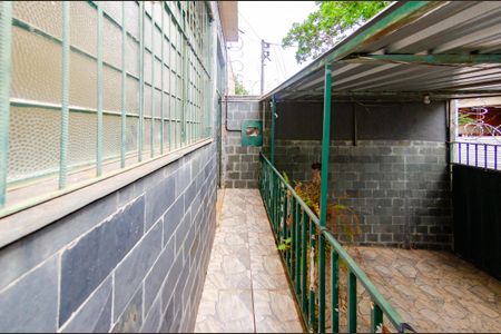 Casa à venda com 220m², 4 quartos e 2 vagasÁrea externa