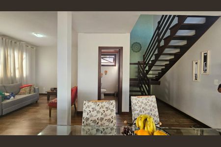 Casa à venda com 250m², 3 quartos e 4 vagasFoto 09